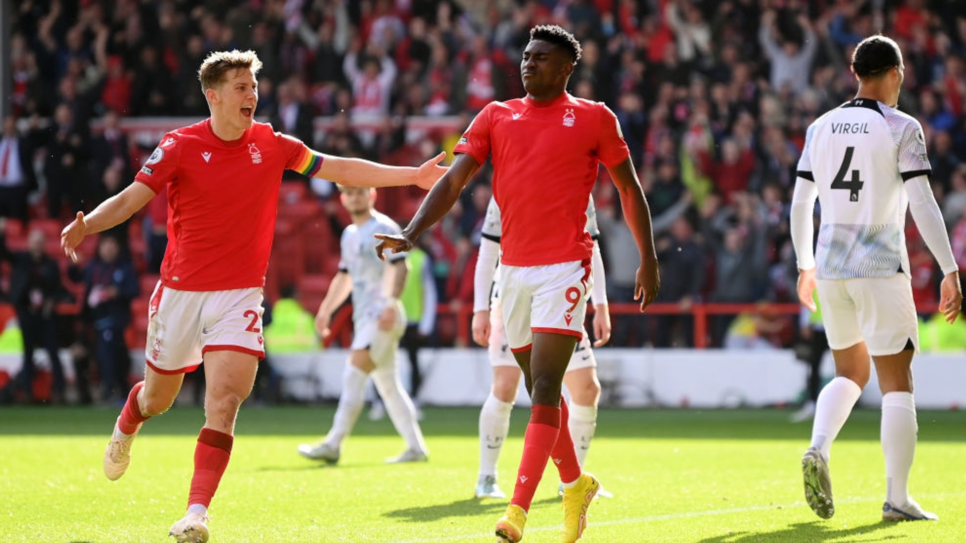 持足壇頂尖 持足壇頂尖